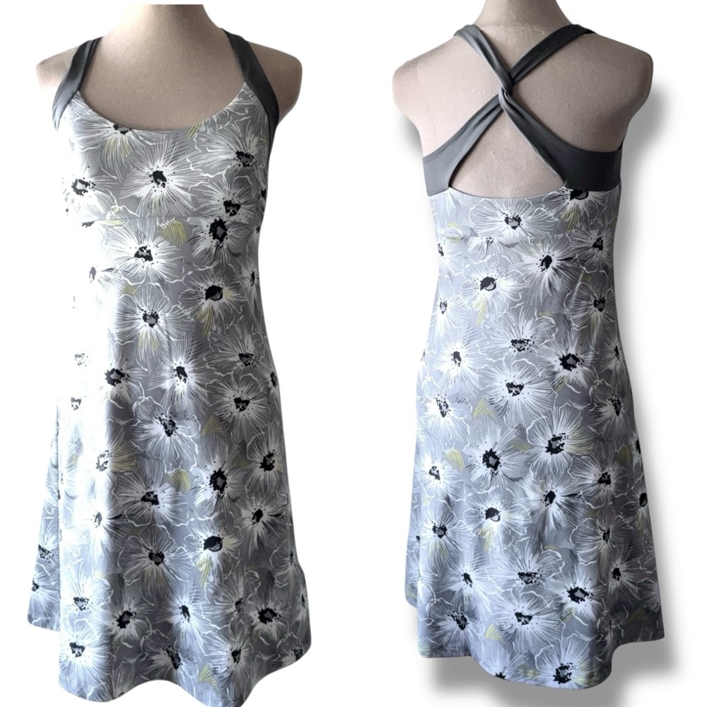 Patagonia Morning Glory Dress Size Small Gray White Stretch Outdoor Athleisure